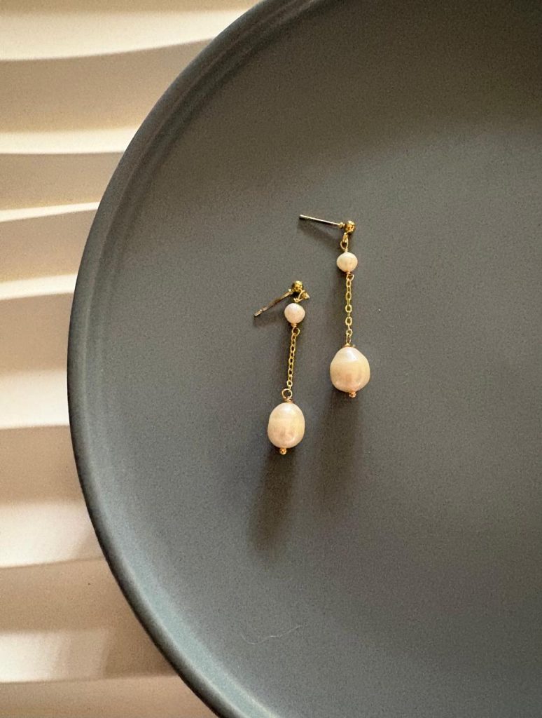 Violet Earrings