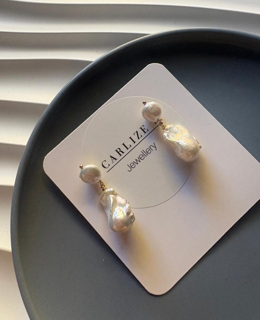 Louise Earrings Gold